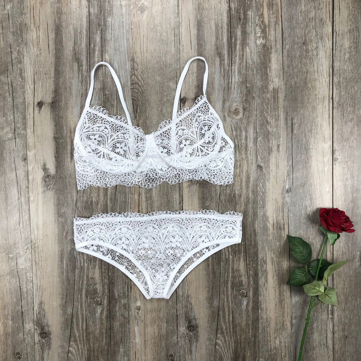 White arabesque lingerie set