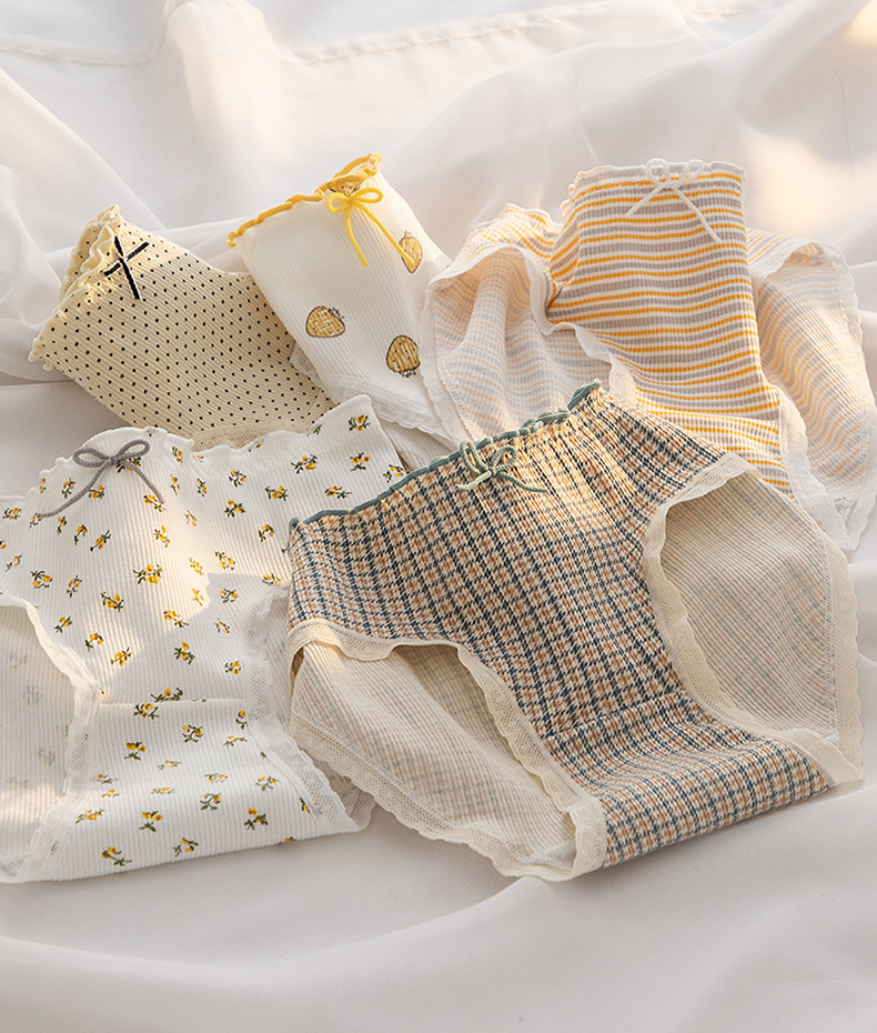 Lightweight cotton panties